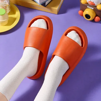 Нови дамски домашни чехли на дебела подметка, модни домашни чехли с мека подметка, дамски сандали за лятото 2023, мини чехли